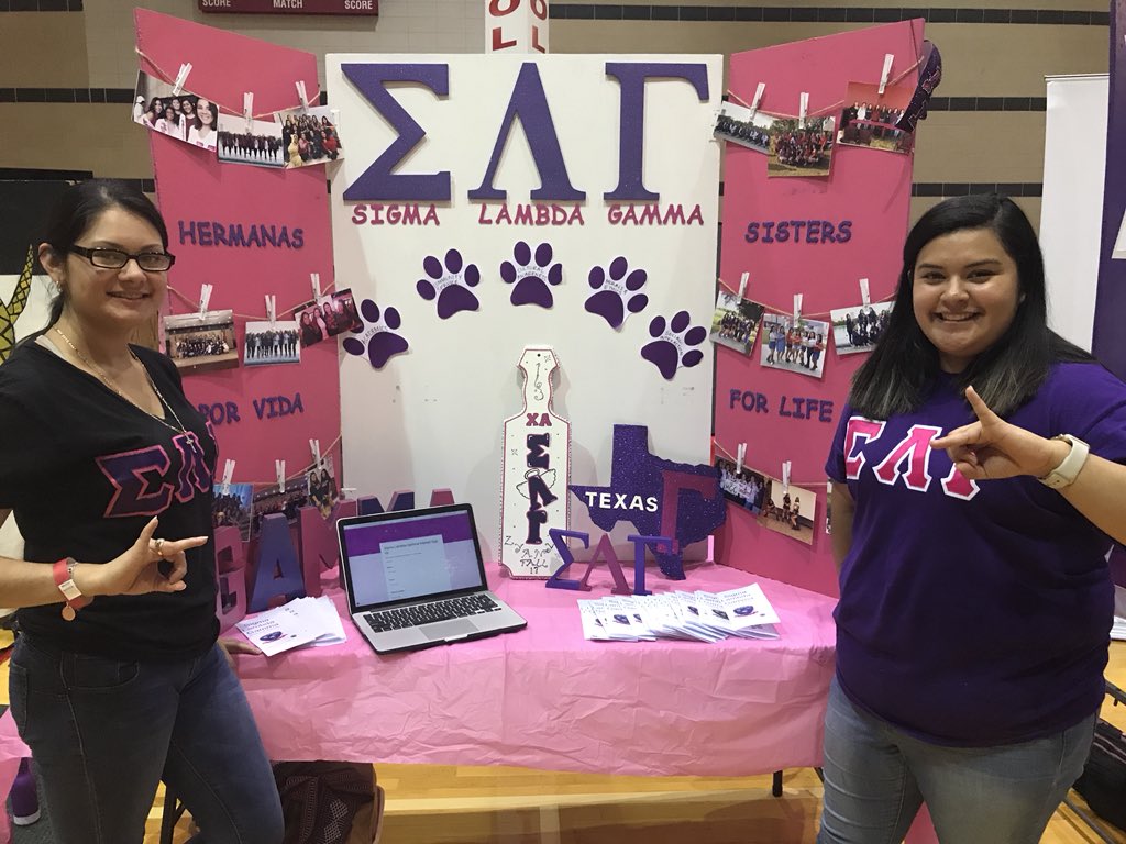 uh_gammas's tweet photo. Come see what our sorority is all about at Cougar Carnival today at 7! #UH22 #uhgreeks #cfsl #GoGreek #UH #CougarCarnival #WhySLG #UHrec #SLG #Gammas #Fall2018 https://t.co/UZwMxk5rvs
