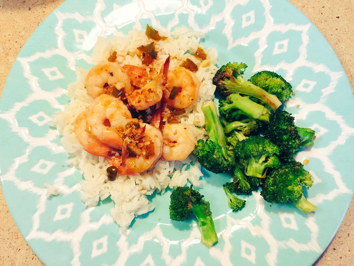 jessandabook's tweet photo. Oh my! Just cooked @chrissyteigen Garlic &amp; Soy glazed shrimp from @blueapron #freakindelicious https://t.co/cO5dsIdecG