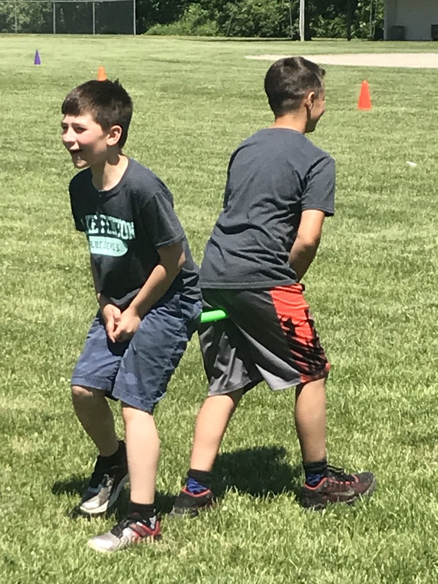 mrsconoverTHIS's tweet photo. These third graders from Ms. Sabourin’s classroom really love field day! #LFLeads #thanksmrlucius #lftorreyhill https://t.co/Qd9I2VCP9w