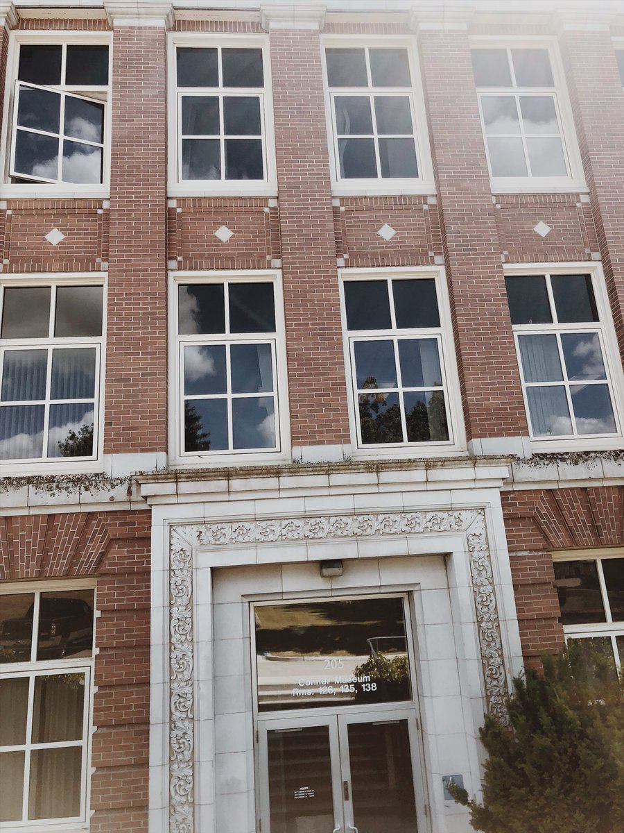 TheCoug_'s tweet photo. Conner Museum was our first stop π It has the largest public collection of birds and mammals in the PNW π¦ We even found a cougar! #pullmanallsummer #openallsummer #gocougs https://t.co/wa3z5ZKdfx