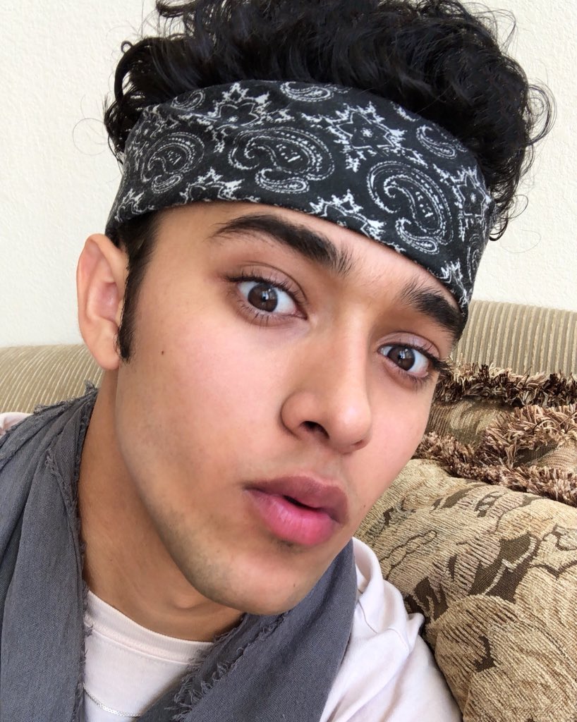 JOELDELE0N's tweet photo. Love y’all. X ❤️ https://t.co/LQn9Cgxk0g