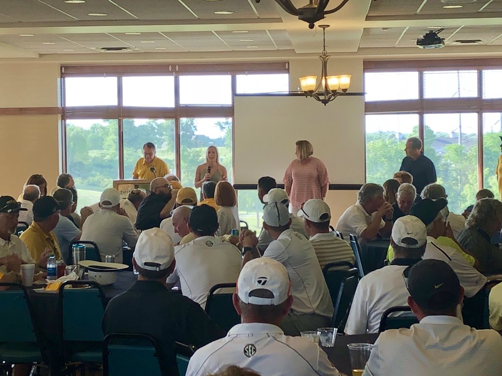 MizzouMAF's tweet photo. @kctigerclub honored Nolan Gromacki and Kaitlyn Clark with the Brock Olivo Kansas City award tonight after the golf tournament!

Thank you for #InvestingInLives! #MIZ 🐯 https://t.co/Sag5fk3p7j