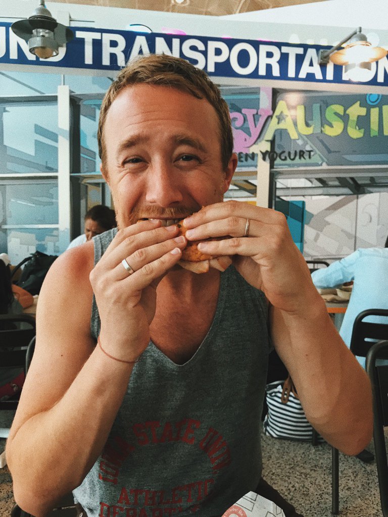 WILDERADO's tweet photo. @CoachVinceReese with the power/creepiness of the internet + your name on the receipt i am able to say thanks for the sandwich. had to give my order away to make my flight, as well. thanx to you i ate. if we’re ever around and you want to come to a show let me know. bless you https://t.co/HIfTKnpCHX