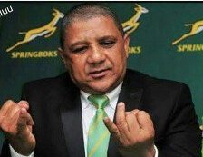 Tshidi_F's tweet photo. @Zemvelo83637203 @Trevornoah___ @kalabash345 30000 divided by 1 is 30000, divided by 2 its 15000.... u maybe u slept with 1.111 men? #tiponly? https://t.co/aQbQtknBUx