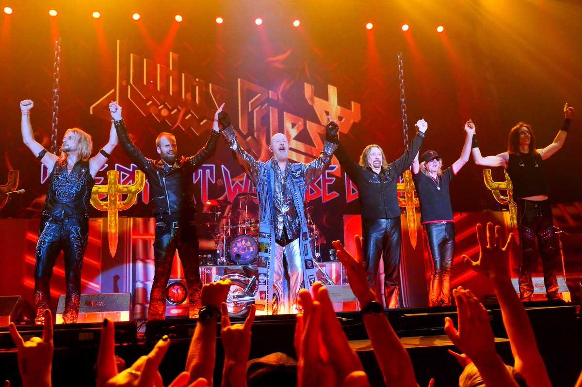 DagStinus's tweet photo. @judaspriest , you are The Metal Gods 🤘🏻 https://t.co/O5V0xivBFK