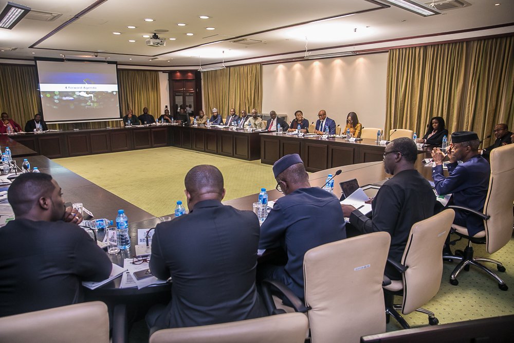 ProfOsinbajo's tweet photo. I inaugurated the Advisory Group on Technology and Creativity which is a part of the Industrial Policy and Competitiveness Advisory Council which was established by President Muhammadu Buhari in 2017. https://t.co/nyScXmOvZ3