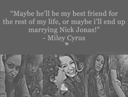 ZEWildcat14's tweet photo. Like i did before the storm 🌫 ❤️ #happynileyday https://t.co/e1wlY8ojOG