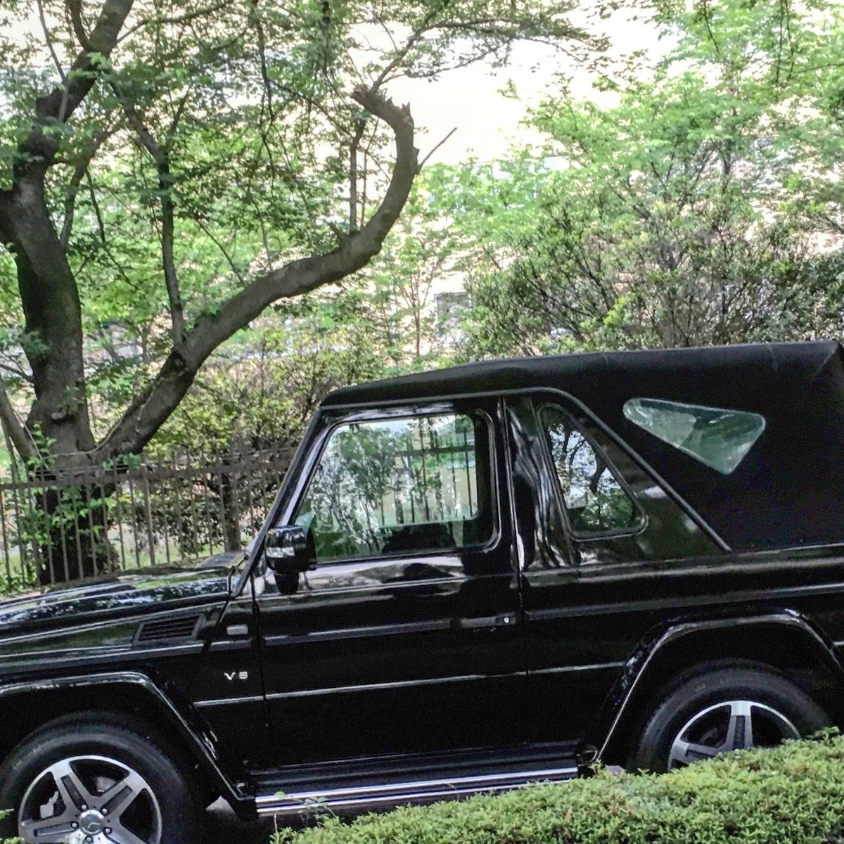 g_cabrio's tweet photo. ゲレンデヴァーゲンGカブリオ
四駆乗り朝型🌄
四輪駆動車の日🎉
#gelandewagengcabrio
#ゲレンデヴァーゲンgカブリオ
#gcabrio #g_cabrio
#gカブリオ
#asa4 #asa444
#四駆乗り朝型
#四輪駆動車の日 https://t.co/HNE44pEBwt