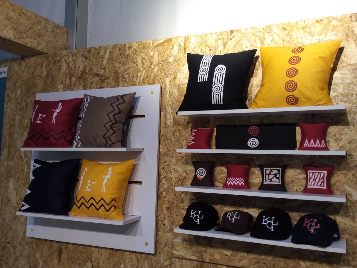 oscarkarekezi's tweet photo. 7 years after, appreciation still of #glocreations a truly #brand #madeinrwanda ! Now available @KcvVillage @albcontact @TheServiceMag @awozdeya #RwOT https://t.co/UUJvAwI8nf