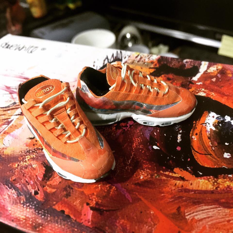 insidesolekorea's tweet photo. [INSIDECOLLECTOR] #insidecollector Air Max 95 cooperative model of Korea's No.1 figure Master Cool Rain and Dave White @davewhitestudio via @coolrainlee 

#nike #airmax95 #figure #coolrain #coolrainstudio #davewhitestudio #davewhite #figure #master https://t.co/MJRIQjeFtm