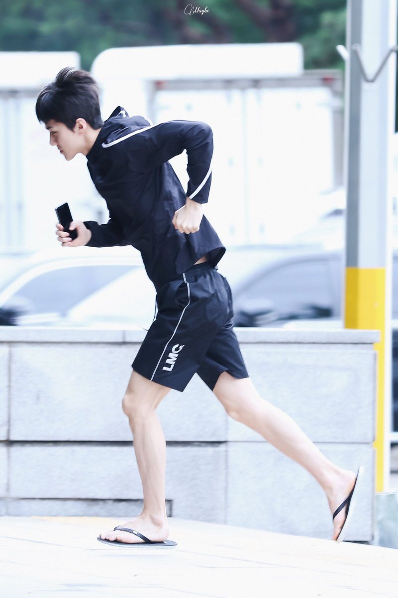 mdzlhcy​ ' my youth is EXO tweet media