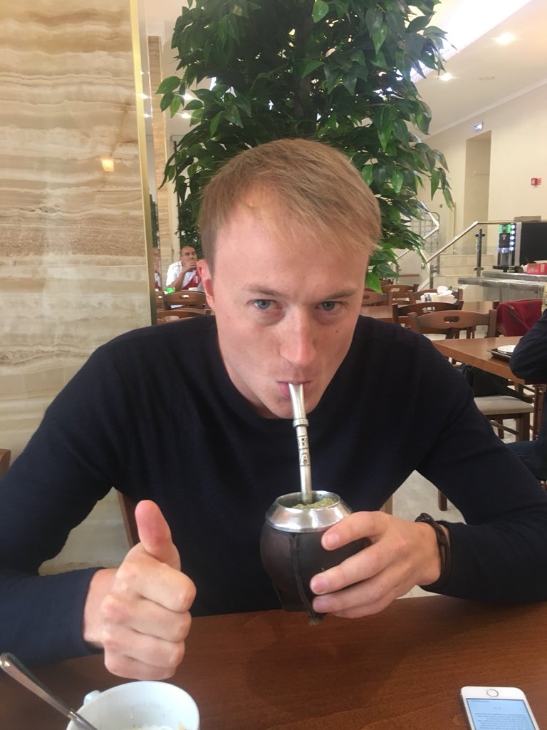 tanoabadie's tweet photo. We have #TeamMoscow complete since last night! And @Felix_Kneidl already tested it!! Just as @LuisSuarez9 and @AntoGriezmann Next one: @MattToze @OmnisportWC @OmnisportNews https://t.co/oGzDmdY50q