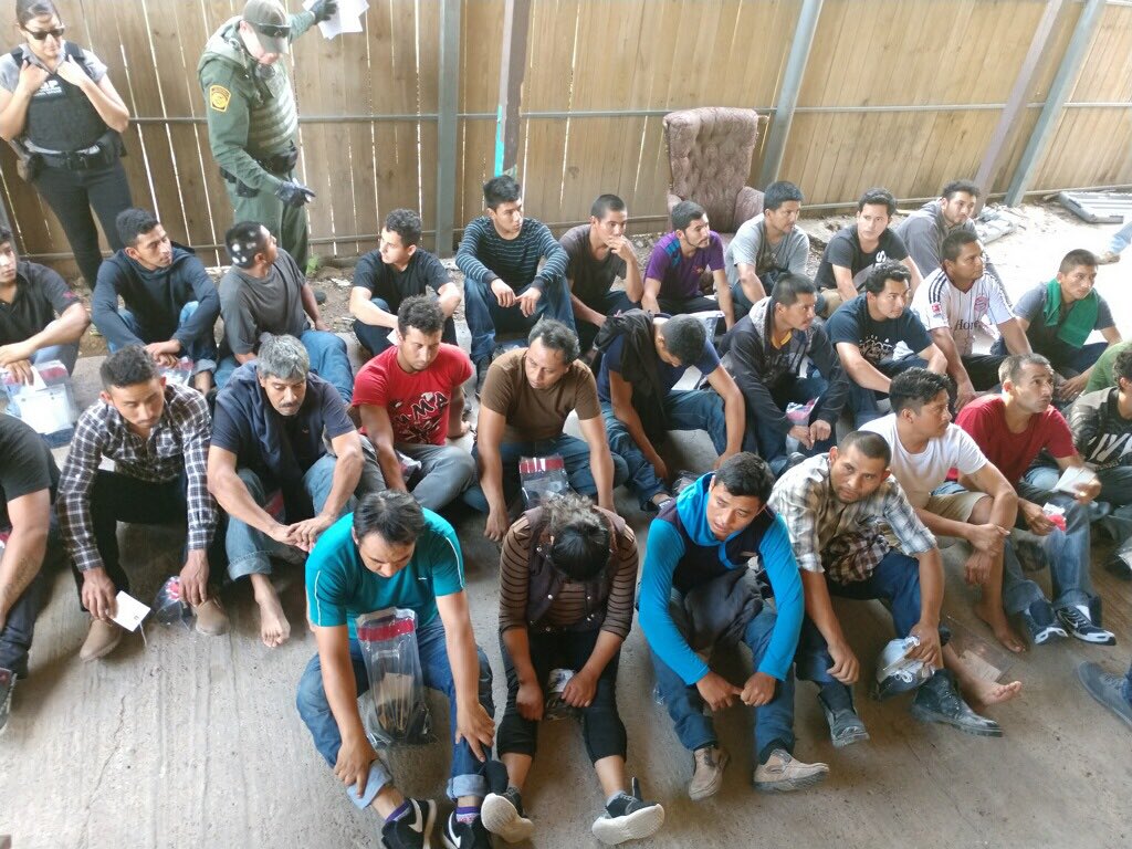 NidiaCavazosTV's tweet photo. Alamo police raided a stash house at 915 Lee Dr. A total of 38 immigrants were detained, turned over to Border Patrol and Homeland Security.

Photos: Alamo Police Department 

#Immigration #Foxrio #univision48 https://t.co/ztJKUgWgR3