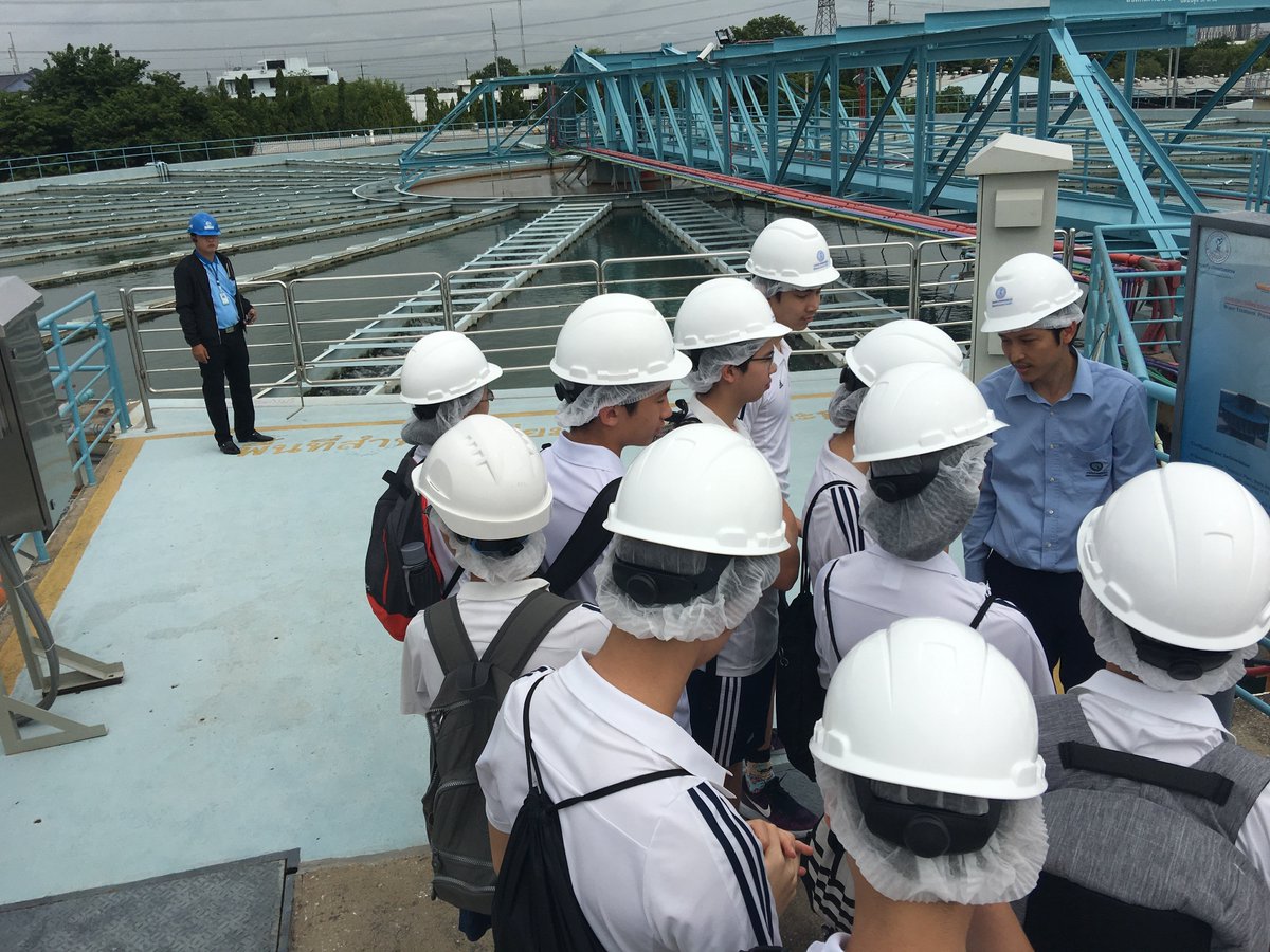 HarrowBangkok's tweet photo. Year 10 Biology students learn about water treatment at the #MetropolitanWater Authority in #Bangkok https://t.co/OmUJajyhTf