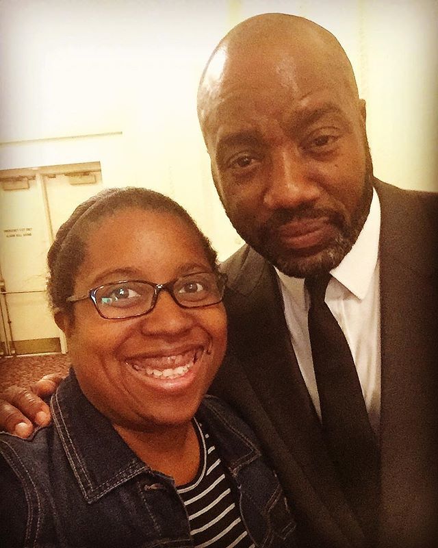 If only I had been better prepared for this moment... My high school self can't believe it! So inspired by his story. #malikyoba #accomplishedartist #eloquentspeaker #overcomer #newyorkundercover fan #commencement ift.tt/2xYXioG