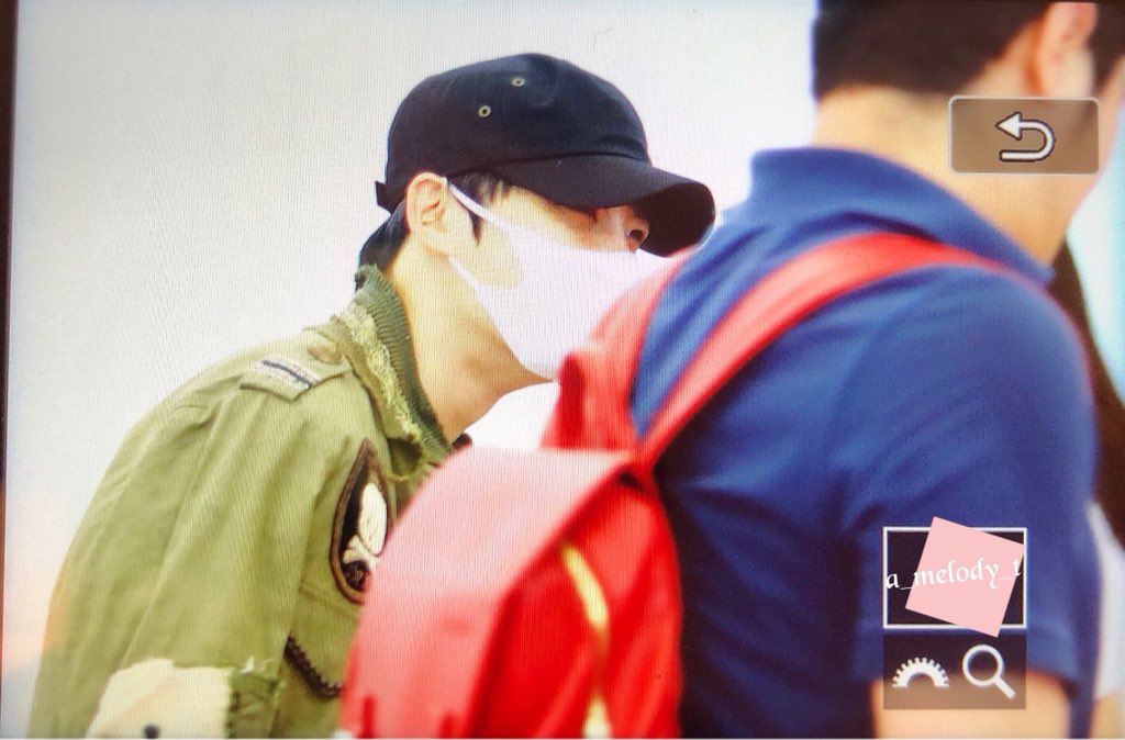 a_melody_t's tweet photo. preview✟
180612 입국
#jj #김재중 #ジェジュン
#sign (@bornfreeonekiss)

오빠 오하요~~>~<*♡ https://t.co/ZVNaKXu1ad