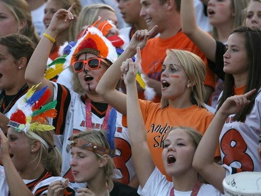 Center4Native's tweet image. The debate rages on in @AndersonTownship about whether their high school should change its mascot. #NativeMascots harm #NativeYouth, and limit the way #NativeAmericans are seen and see themselves. #ChangeTheName #NotYourMascot buff.ly/2sN3Jq6