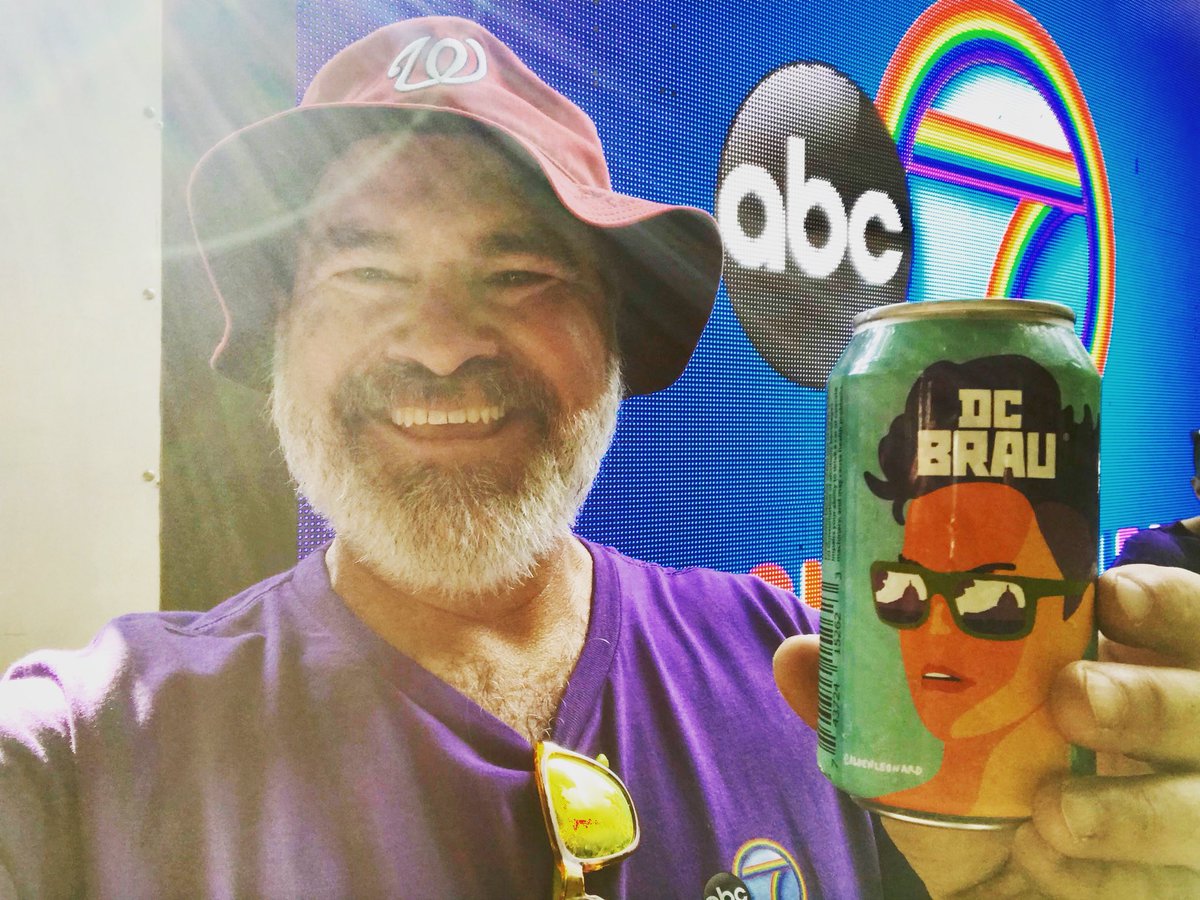 BrownBagDC's tweet photo. Cheers to the great good folks at @DCBrau 😋 for sharing a tasty can of #PridePils (featuring @AldenLeonard’s stunning design) 🌈🍻 as we waited for the start of the #CapitalPride Parade Saturday night ❤️ @CapitalPrideDC #Pride #QueerYourBeer https://t.co/KoVTmqUyTS