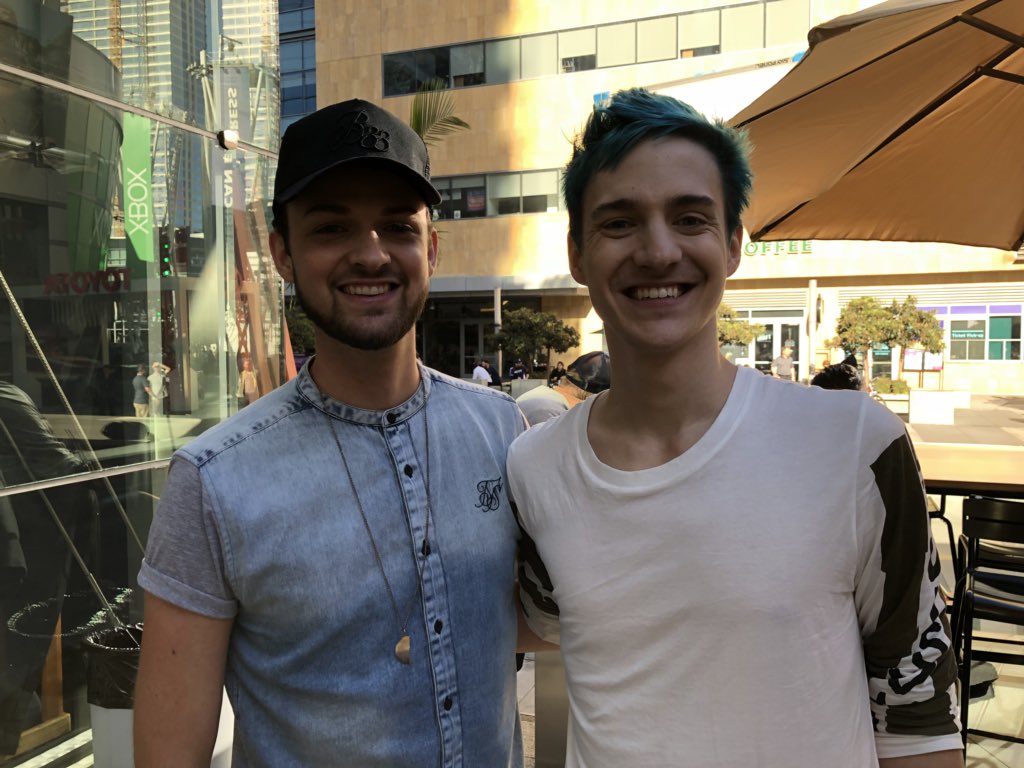 Ninja's tweet image. WHATS GOING ON GUYS ALI A HERE I GOT A GREAT VIDEO FOR YOU ALL @OMGitsAliA