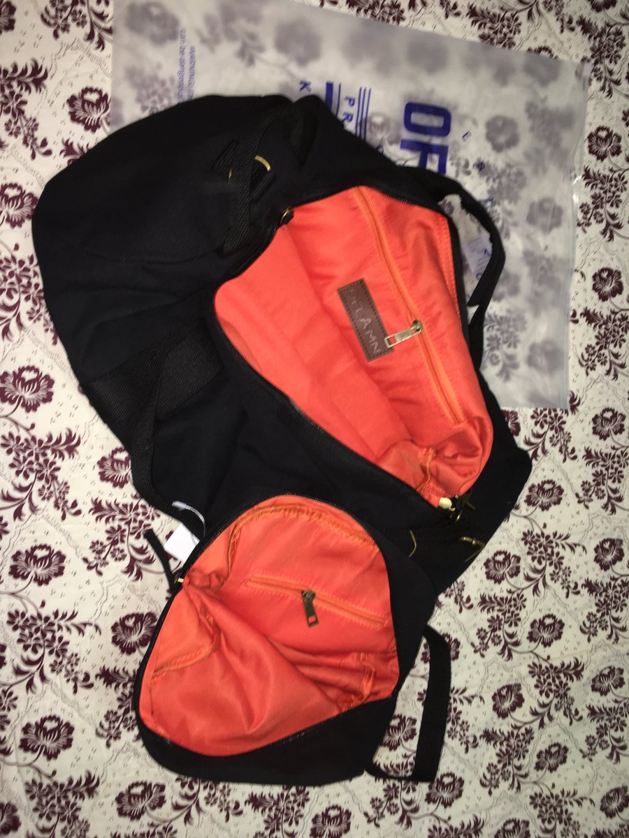 paulareviewz's tweet image. Carry all of your belongings such as clothes, shoes, jackets, and more in this stylish gym bag. Fits a plethora of items inside with a very nice bright orange interior design and included pouch bag for other separate or small stuffs
amazon.com/gp/product/B01…
#Oflamn #duffle #bag