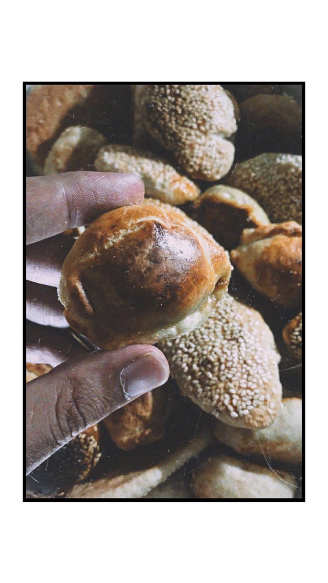 SAADNIZAAM's tweet photo. هلا بكليچة العيد
.
.
.
#رمضان_كريم #رمضان_مبارك #رمضان #ramadan #food #حرگو_الصناديگ #حرگت_الكليچة #العراق #كركوك #اول_پوست https://t.co/kcHHXv6eJR