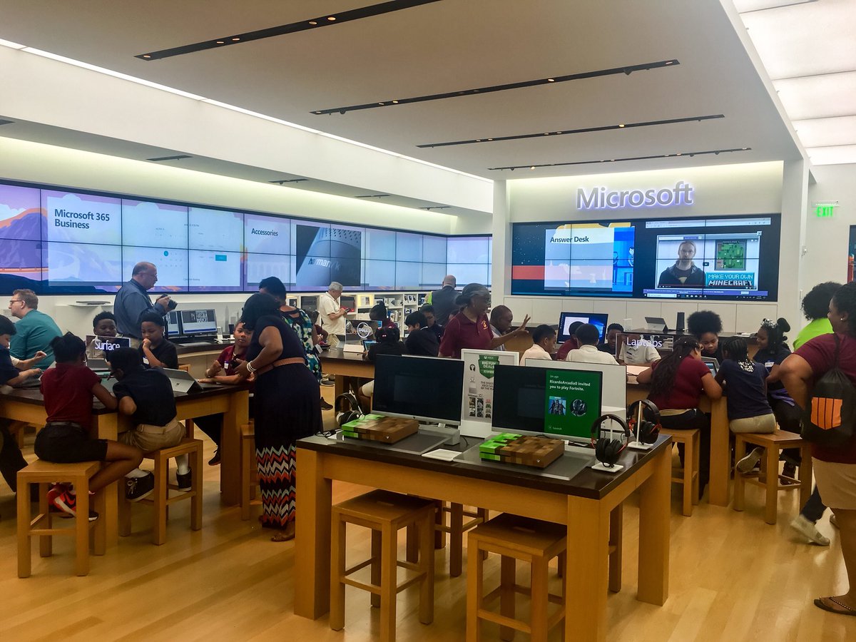 TurningPointCDC's tweet photo. We’re happy to partner with @elliswyms and @athletesforcs to bring high quality computer science education to our students! Looking forward to more adventures at @Microsoft! Thanks to all of our partners for being rockstars and making this trip a success! #accesstotech #ruraled https://t.co/YhtsFkUK8y