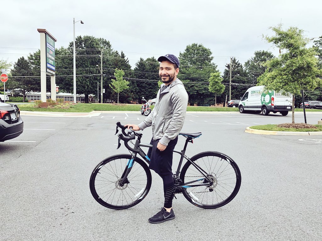 richie_tri's tweet photo. It’s been a while since I’ve been this happy #contendSL #NewBike #SummerRide #staygrinding #fitness #BikeLanes #Cycling #RideYourBikeToWork https://t.co/uLB1qM3nQ2