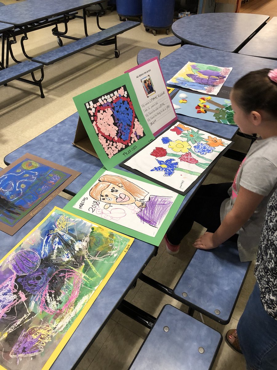 MrsPiteo's tweet photo. 🌟🎨👏🏻 Another fabulous art show featuring Ms.Grillo’s class! 🌻🖍🖌✂️✏️☮️ @WOSnews https://t.co/sD6yEk63iY