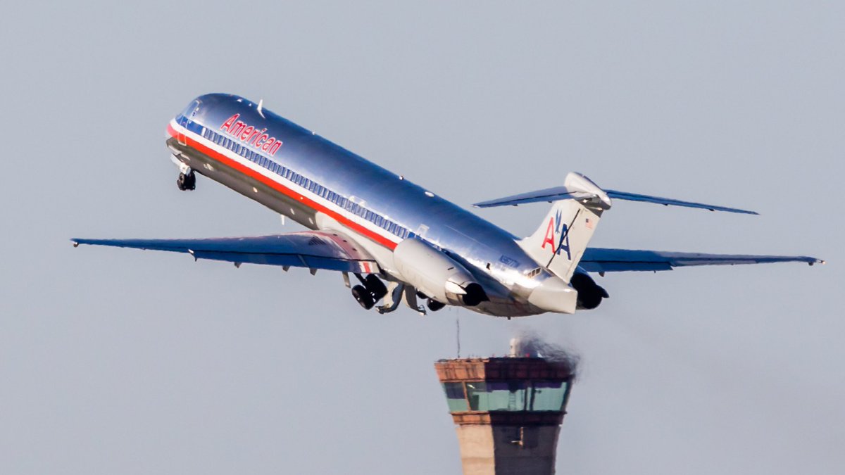 Resultado de imagen para American Airlines MD-80
