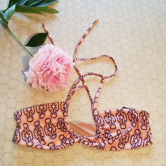 lavenderravenb's tweet photo. So good I had to share! Check out all the items I'm loving on @Poshmarkapp #poshmark #fashion #style #shopmycloset #wildfox #saltswimwear #dollhouse: https://t.co/0vVZ14gmaq https://t.co/HEptv2qbbs