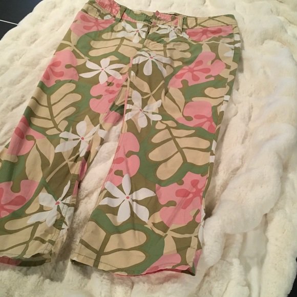 lavenderravenb's tweet photo. So good I had to share! Check out all the items I'm loving on @Poshmarkapp #poshmark #fashion #style #shopmycloset #wildfox #saltswimwear #dollhouse: https://t.co/0vVZ14gmaq https://t.co/HEptv2qbbs