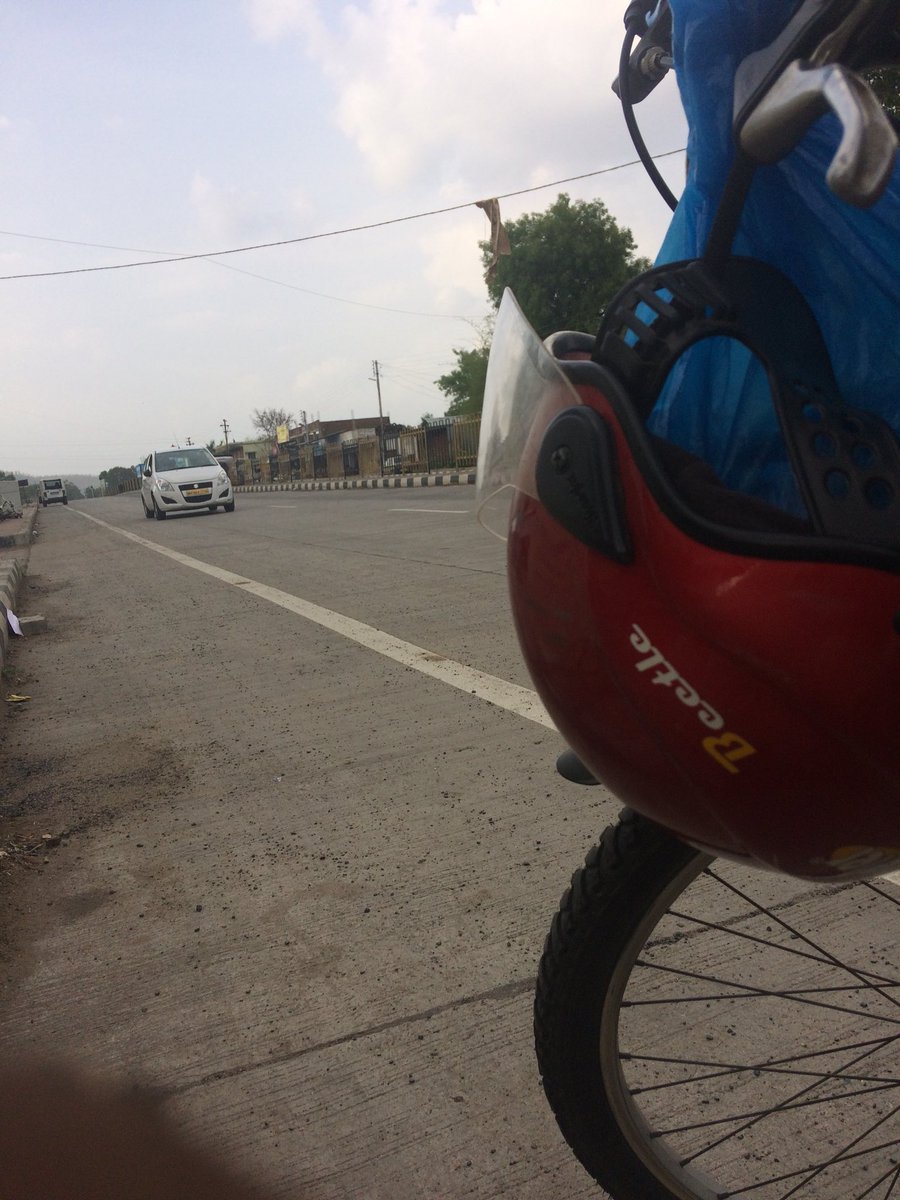feartheroutine's tweet photo. #Cycling from #Chennai to #Delhi 2200 kms. #Ride of a #lifetime. #FearTheRoutine to #live truly. #DoNewThings Entering #Madyapradesh and Reached #Sausar. Thank you #Maharashtra. #cycling #Highways #travel #india #asia #centralindia #wanderlust #vagabond #nomad #challenge https://t.co/de0dgkdLGG