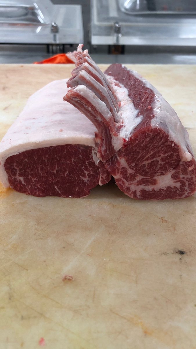 LambproHolbrook's tweet photo. The lamb industry has the potential to change the value of its products dramatically by using high IMF terminal and maternal genetics. As we improve our sheep the products are improving. Next decade is the most exciting yet for the lamb industry. https://t.co/6U7htOgo9j
