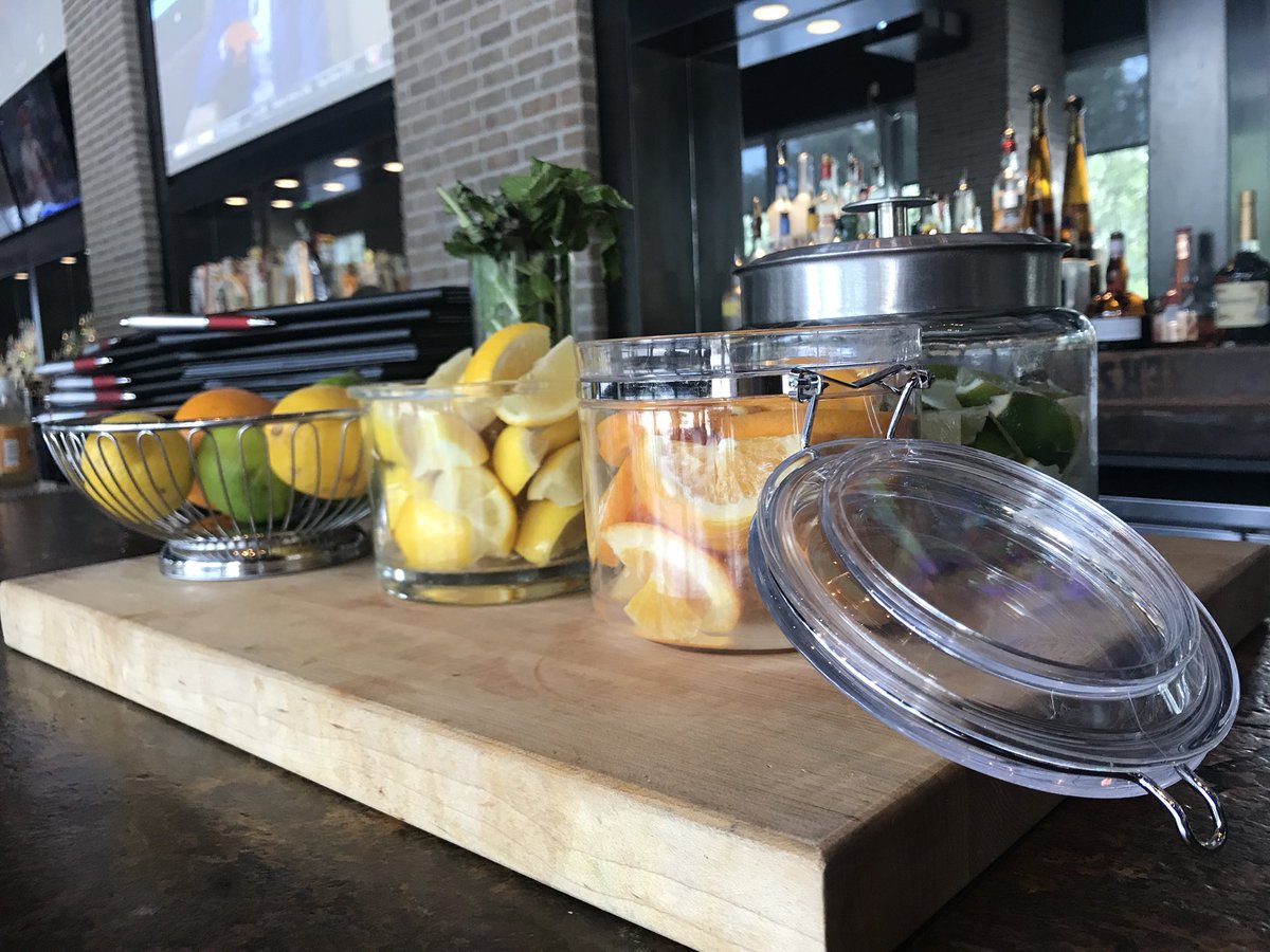 SmartWheelApp's tweet photo. Our users love @TheMarquisHOU Biggio’s Sports Bar. We had to see it for ourselves. You can see the #SmartWheelApp experience over at       https://t.co/hVkqr6UtCJ! https://t.co/fRYS638kTa