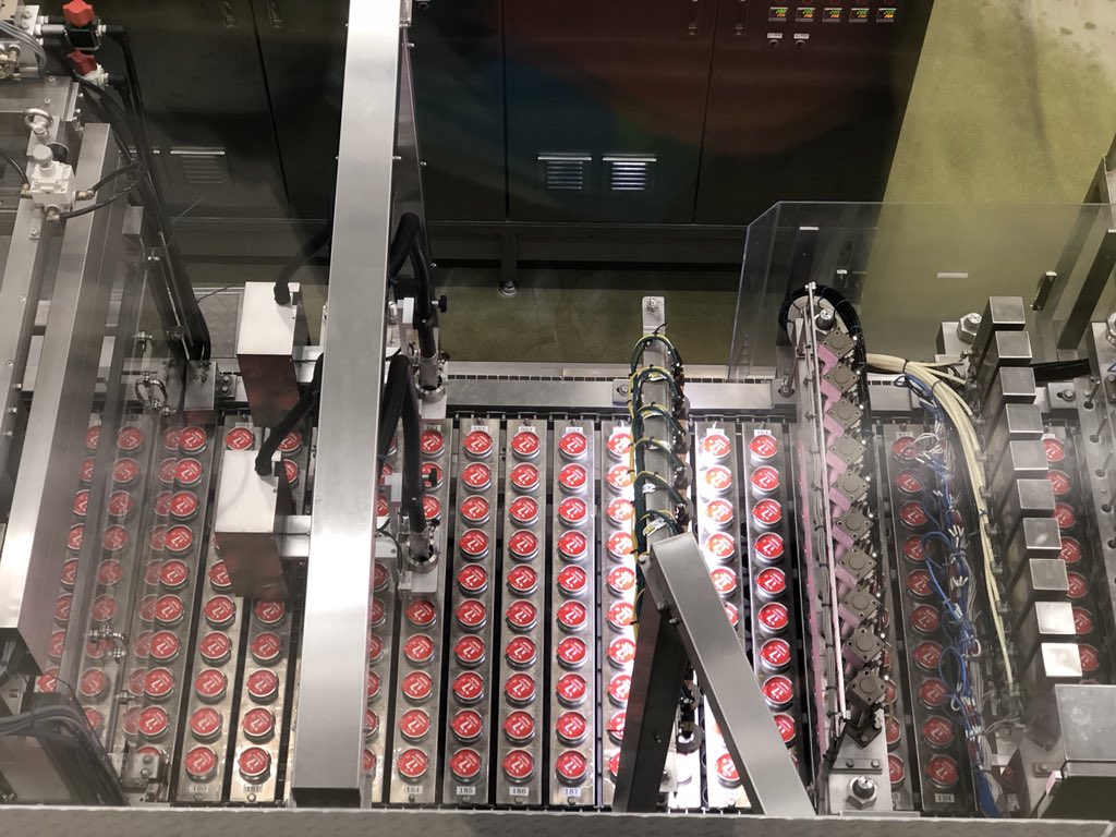 ORDeptAg's tweet photo. Touring the #Glico @Pocky factory outside #Tokyo! This #candy company uses many #American ingredients including #almonds, #fruit and other #nuts. @USDA @USDAForeignAg @USDAJapan @almonds #ORtrade https://t.co/aGeiOVIhZc