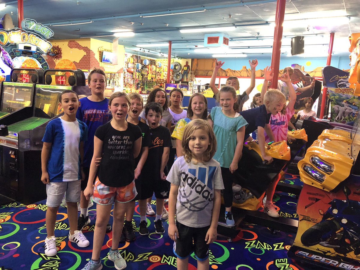 MrsDemas208's tweet photo. More amazing fun at Zap Zone today! Thank you to our parents, for making the long trek, we had a blast! ⚡️💥⚡️ #EndOfTheYearEvent @MasonelemGP https://t.co/WSKTyuOPgb