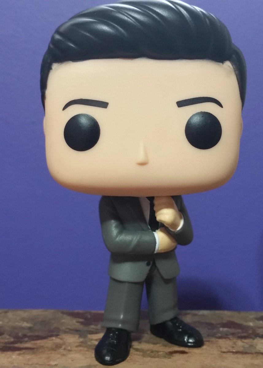 Deakasaurus's tweet photo. With new episodes of @FallonTonight back, I am proud to reveal my latest Funko Pop custom, @jimmyfallon! I'm amazed he doesn't have an official one yet, so I  decided to make one and am very happy with how it turned out #funko #funkopop #JimmyFallon #fallontonight #thetonightshow https://t.co/FPq7XoK2EW