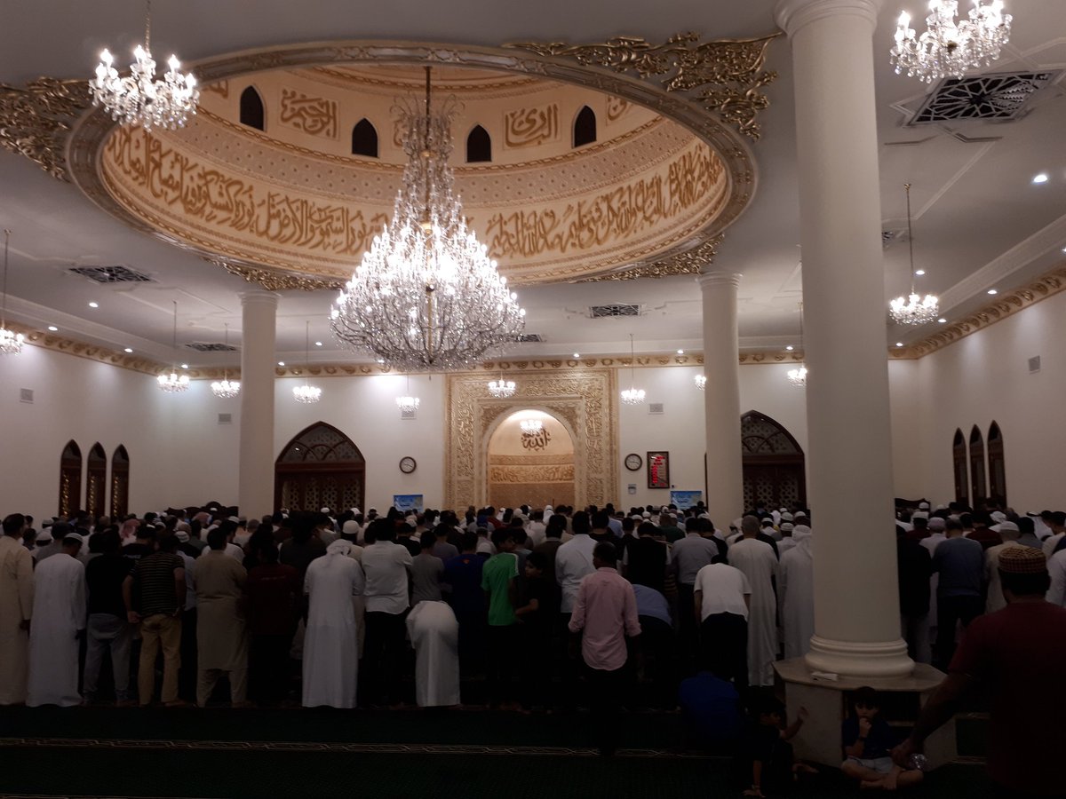 sahibzada50344's tweet photo. By the Grace of Allah Muslims Pray tonight at Big Masjid of #mirdiff #Dubai #LaylatulQadr
الحمدلله جامع مسجد مردف میں شبِ قدر کے قیام کا حسین منظر ۔ اللہ پاک تمام مسلمانوں کے اعمال قبول فرمائے
آمین ثم آمین
آپ بھی آمین کہہ کر دعا میں شامِل ہوجائیں https://t.co/7W5ycXSGfz