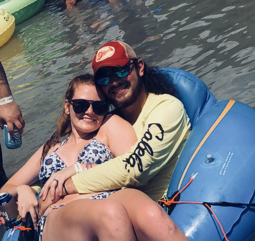 EmilyNoelle07's tweet photo. Only got mistaken for Post Malone 3 times this weekend🙃 https://t.co/H3Mk4vLmY3