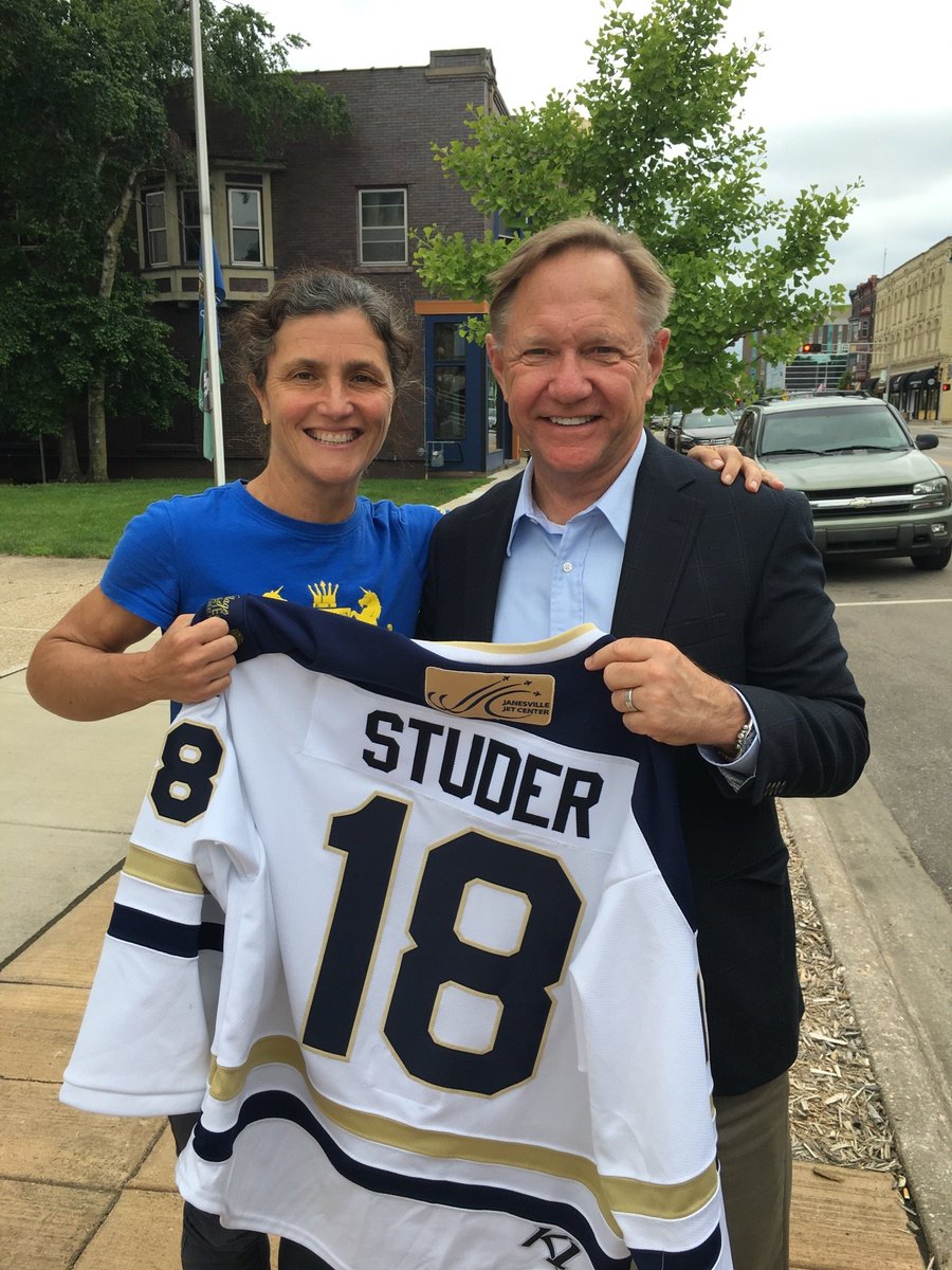 We love our partnership with Studer Entertainment &amp; Retail! This evening we said thank you with our Community Ambassador Oakleigh Ryan presenting a game-worn jersey. Special thanks to Quint, Rishy, Jonathan, and Donna for your support!