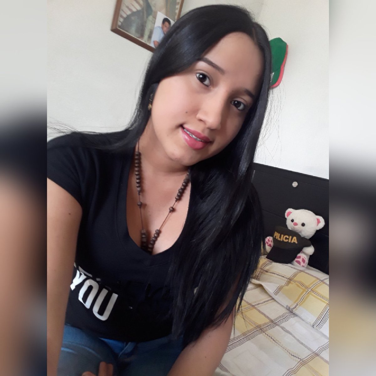 danielasanche's tweet photo. #NuevaFotoDePerfil https://t.co/QZSUmXwcdD