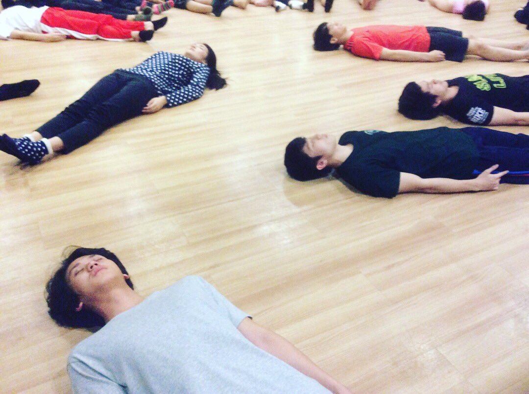 PrinceOfZodiac1's tweet photo. เหนื่อยก็พัก แล้วลุกขึ้นมาสู้กันต่อไป #ทำตามความฝันตัวเอง
#PrinceOfZodiac
#zodiac
#เจ้าชาย12ราศี
#โรงเรียนปั้นศิลปินzodiac
#ZIE
#jamsai
#bwelldrink
#labwhite
#wearemodel
#gmcstyle #gmcstyletailors
#makeupstorethailand #makeupstore
#dantethailand #ยาสีฟันdante https://t.co/wfMvucu49O