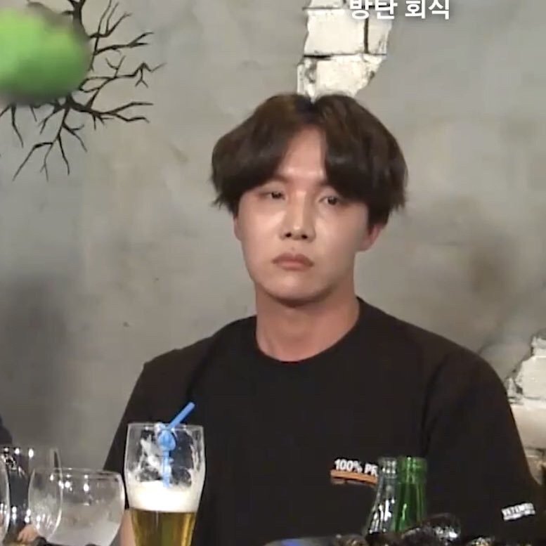 laughkpop's tweet photo. the 4 stages of going out drinking https://t.co/O4zR4B9Cc2
