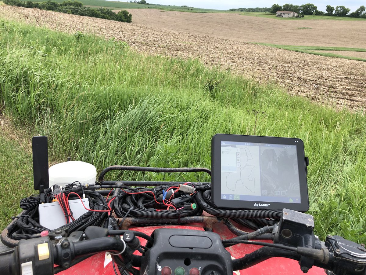 wiagronomist's tweet photo. Good day for scouting field edges and running RTK field boundaries with @MyWayRTK and @AgLeaderTech. https://t.co/FKbJPBSoQX
