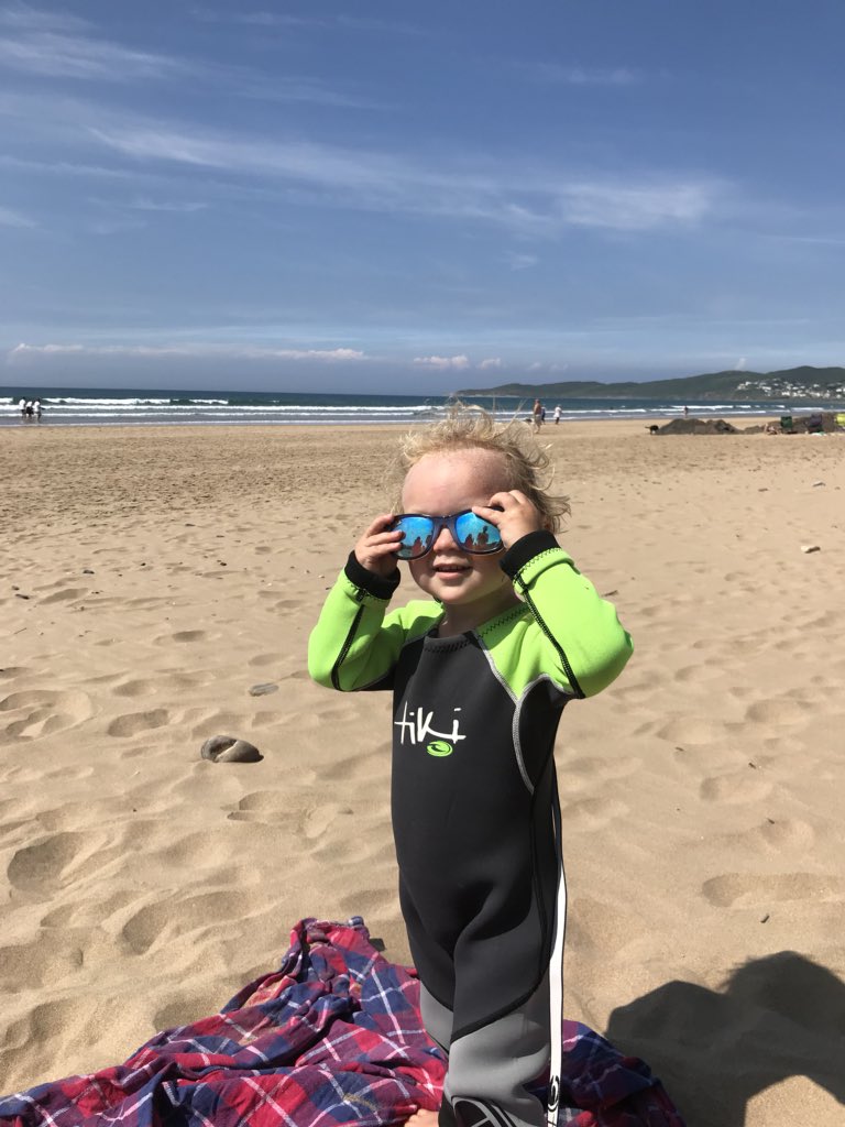 Little Tiki Surf dude ! #visitcroyde #visitnorthdevon #lovenorthdevon #surfincroyde #surfingcroyde #croyde #northdevon #bigbluebus #tikisurf #learntosurf #devonsurf
<a href="/tikisurfshop/">Tiki Surf Shop</a>