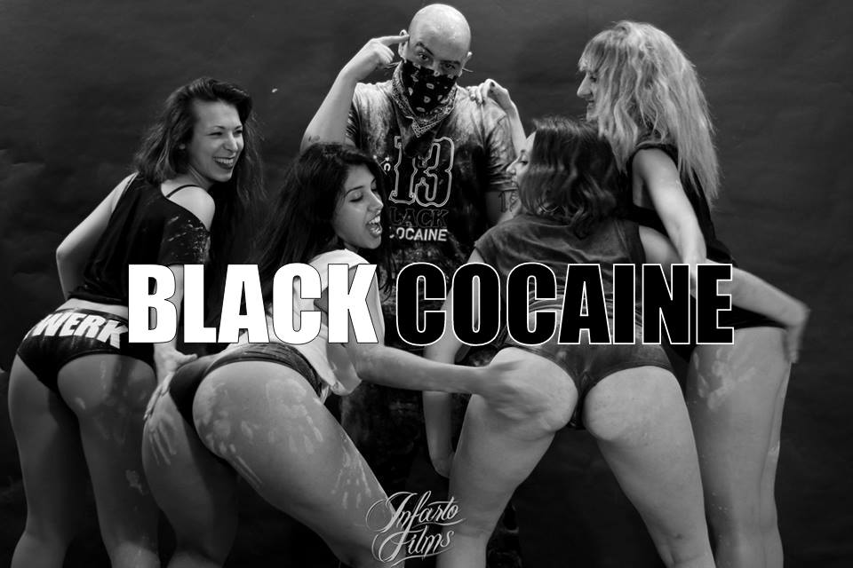 ELD_GRANDD's tweet photo. Grand D   -BLACK COCAINE- Produced by J.L.Ortega Beatz (INFARTO FILMS) 
https://t.co/AQA6D7Tgzk
#HIPHOPMUSIC #hiphop #hiphopvideos #YouTube #youtubevideo #GrandD #jlortegabeatz #infartofilms #music #real #club https://t.co/8B7lzXkafG
