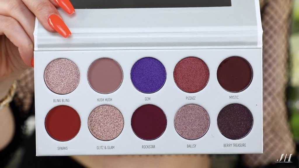 dwtdjoo's tweet photo. alright, I’m crying because these are so pretty. I already have so many looks in mind. I’m broke rn but as soon as I have money I’m spending it on these because oh my god 😍🤤🤤 @Jaclynhill https://t.co/nRGOD2ZwhA