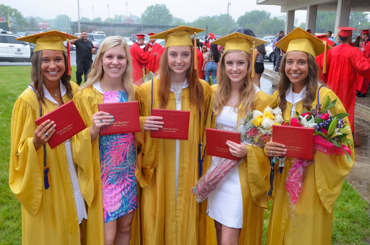 cookieob's tweet image. Congratulations to @AndreanVolley's Seniors!!