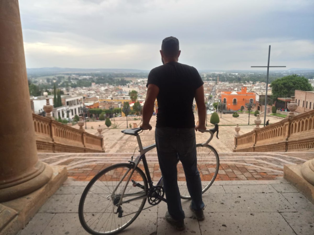 JoeCejaCiclista's tweet photo. Listos para la cuarta fecha de la #RutaSW by  @SportsWorldMex 
Mañana martes saldremos rodando de Lagos de Moreno, Jal para llegar a #SWLeón a las 10:30. Te esperamos! 
#SportsWorld #CiclismoApp  #GabrielaOlmedoPhotography #PorEllas #JoeCejaConCausa #Ciclismo #Ultraciclismo https://t.co/36X2Kzke9W