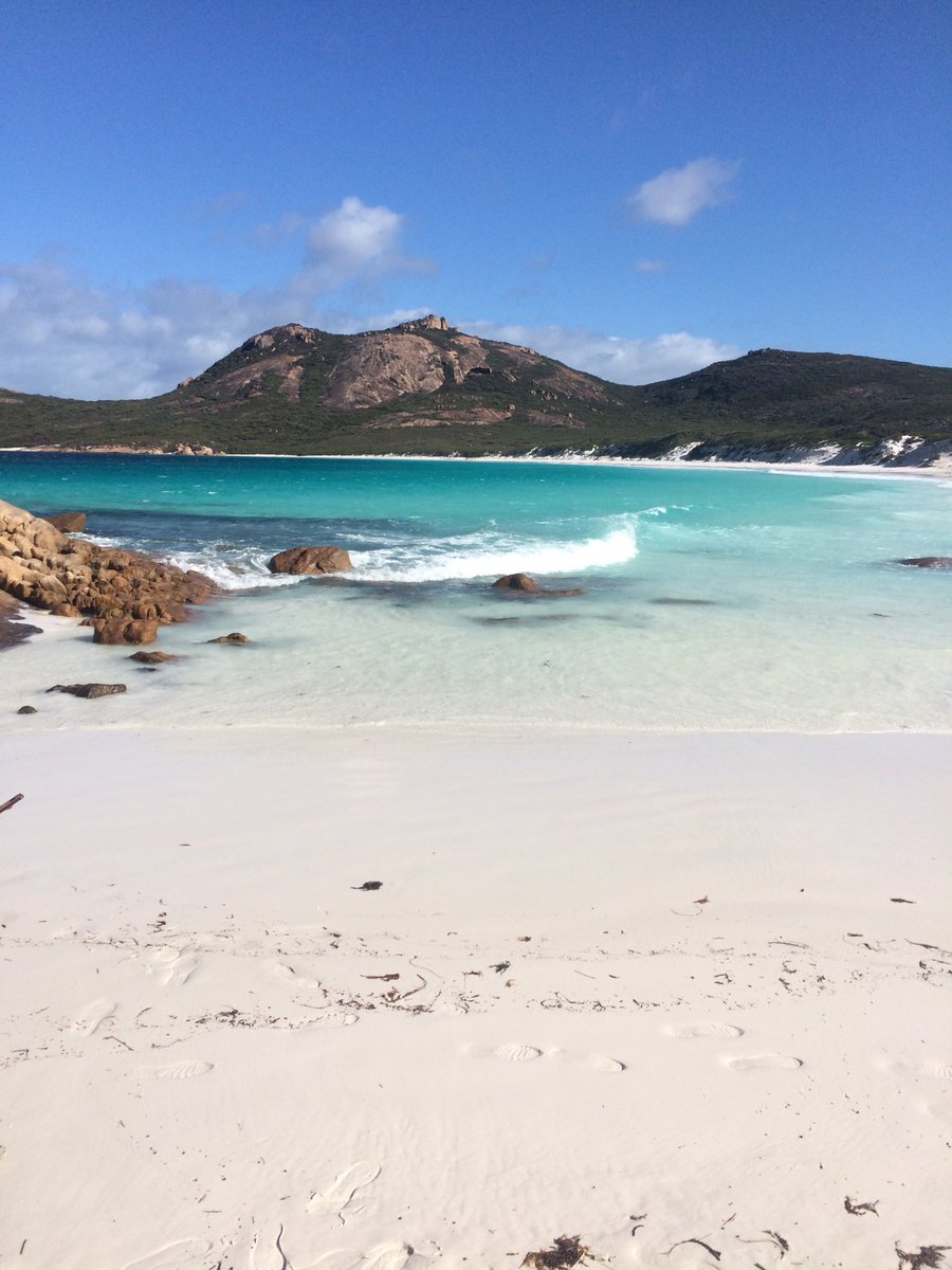 JuillardPro's tweet photo. In addition to my internship, I take advantage of Australia to visit beautiful places and make new friends 🇦🇺 https://t.co/GnKZI7suWh